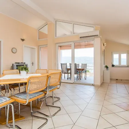 Petra By Interhome Апартаменты Сило