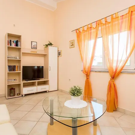 Petra By Interhome